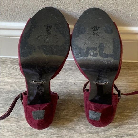 💕BOGO💕Fergie ankles strap heels - Picture 2 of 10